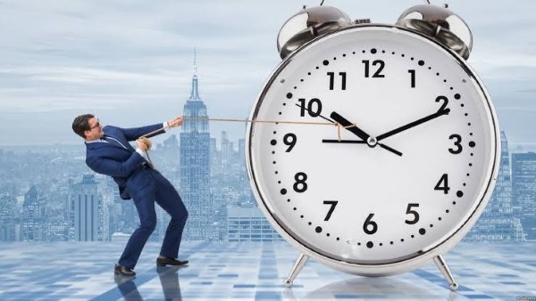 التوقيت الشتوي 2025: تأخير الساعة 60 دقيقة في هذا الموعد رسميًا