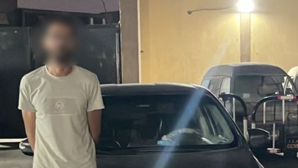 القبض على سائق سيارة يقود عكس الاتجاه في القاهرة