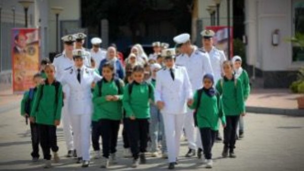 الداخلية تحتفل باليوم العالمي لذوي الإعاقة البصرية وتشاركهم الفرح والتقدير