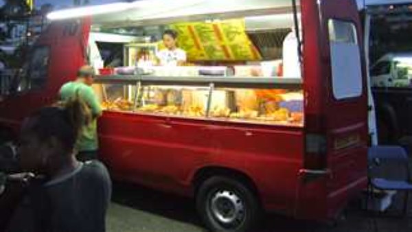 فرصة عمل جديدة: تعرف على شروط الحصول على ترخيص وحدات الطعام المتنقلة