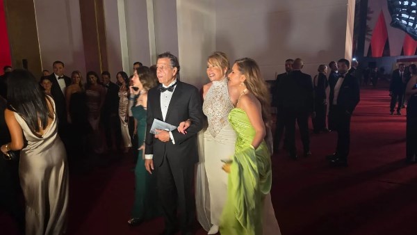 إيناس الدغيدي تتألق برفقة زوجها في مهرجان الجونة