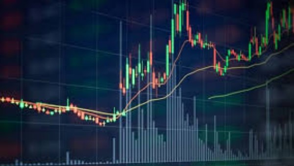 أسواق المال العربية تشهد هيمنة اللون الأخضر مع قيادة بورصة مصر لارتفاعات ملحوظة الأربعاء