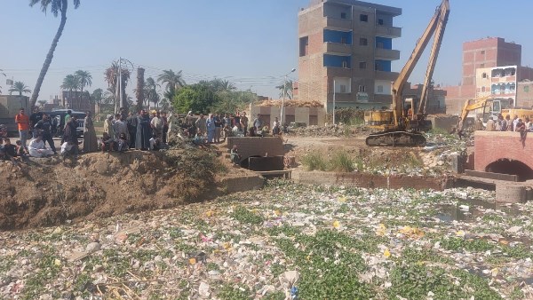 ارتفاع عدد ضحايا حادث سقوط تروسيكل يحمل 11 تلميذاً في مصرف مائي بأسيوط إلى 6 وفيات