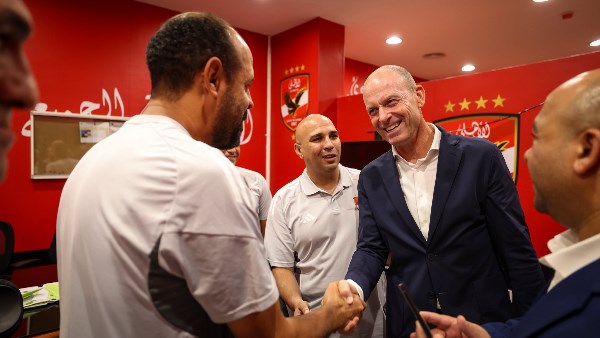 الأهلي يبدأ تدريباته على ملعب التتش تحت قيادة المدرب الدنماركي توروب