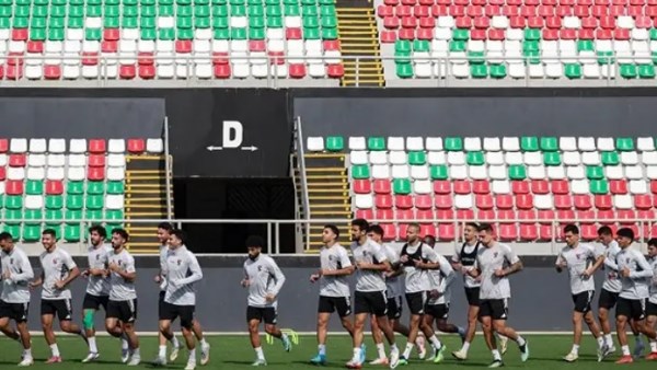 الأهلي يُكمل تحضيراته لمواجهة إيجل نوار في مباراة حاسمة