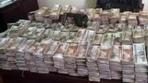 القبض على شخصين بتهمة غسل 130 مليون جنيه من تجارة الأسلحة