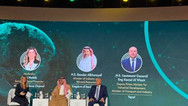 الوزير يؤكد: التعاون المصري السعودي في صناعة الصلب يعزز الاكتفاء الذاتي الإقليمي