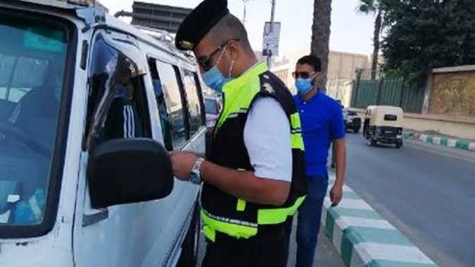 تعزيز الخدمات المرورية للحد من تكدس السيارات في شوارع القاهرة والجيزة