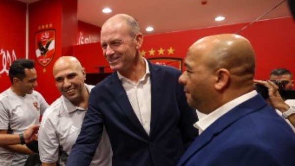 توروب يقود أول تدريب للأهلي غدًا: إليك التفاصيل