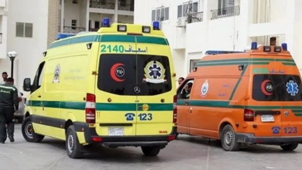 خمسة أشخاص يصابون في حادث ميكروباص بأسيوط