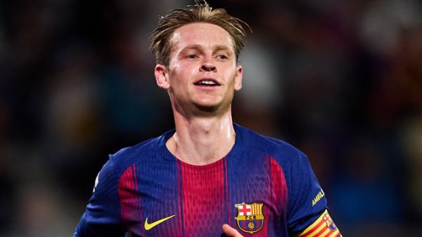 دي يونج يمدد عقده مع برشلونة حتى عام 2029