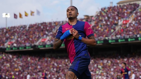 رافينيا يكشف: كنت على وشك الانتقال للدوري السعودي لكن فليك أقنعني بالبقاء في برشلونة