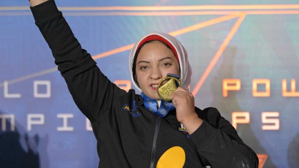 رحاب رضوان تُتوج بذهبية بطولة العالم لرفع الأثقال البارالمبي في وزن 61 كجم