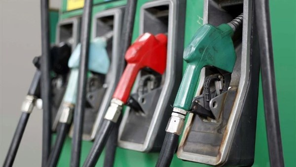 سعر البنزين اليوم الجمعة 17 أكتوبر 2025: تعرف على الزيادة المتوقعة خلال الساعات القادمة