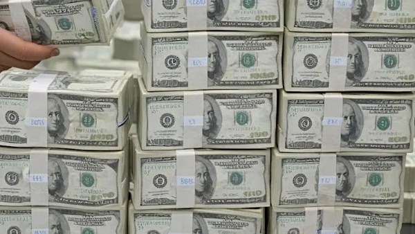 سعر الدولار الأمريكي اليوم الاثنين 13 أكتوبر 2025