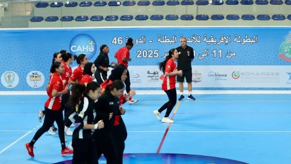 سيدات الأهلي يستكملن استعداداتهن لمواجهة النواصر المغربي