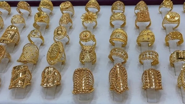 عيار 21 يسجل ارتفاعاً قياسياً بـ 1000 جنيه في أسعار الذهب