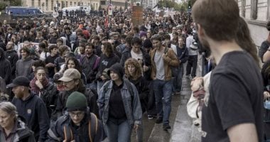 فرنسا تعاني من أزمة تشرد متزايدة مع ارتفاع وفيات الأطفال والفقر الاجتماعي