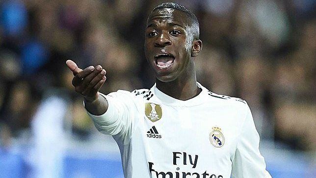 فينيسيوس جونيور مهدد بالسجن 3 أشهر: إليكم التفاصيل