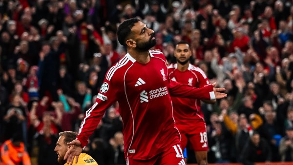 محمد صلاح يستعد لمواجهة مانشستر يونايتد بسجل مذهل يثير القلق بين “الشياطين الحمر”
