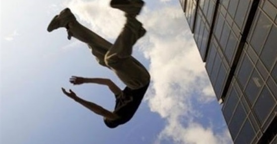 مصرع مهندس داخل شركة كهرباء الكريمات بأطفيح بعد سقوطه من أعلى مبنى