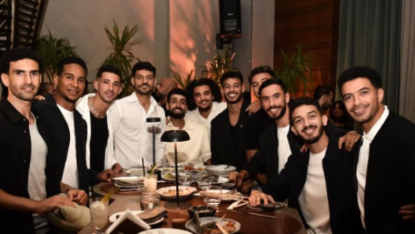 ناصر ماهر يهنئ دونجا بمناسبة خطوبته