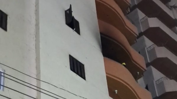 ندب المعمل الجنائي للتحقيق في حريق اندلع بشقة سكنية في بنها