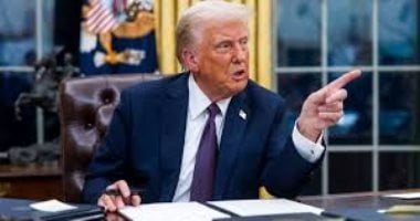 واشنطن تدخل شهرها الأول من الإغلاق الحكومي، وترامب يطالب الشيوخ بإلغاء قاعدة التعطيل