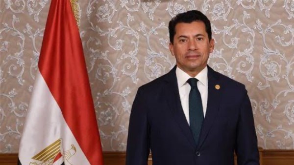 وزير الرياضة ومحافظ القاهرة يشهدان تسليم شهادة الأيزو وافتتاح وحدة الجودة بمركز الجزيرة