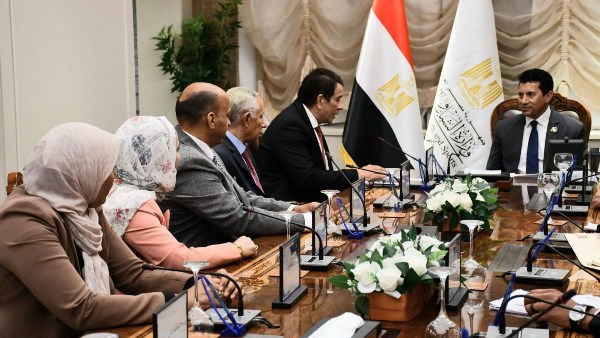 وزير الرياضة يجتمع برئيس اتحاد القوة لبحث إدراج اللعبة في دورة الألعاب الأفريقية 2027