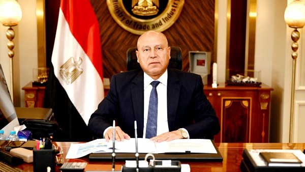 وزير الصناعة يلتقي المستثمرين في جمصة غدًا بحضور محافظ الدقهلية