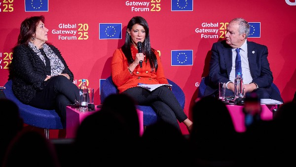 وزيرة التخطيط تبحث سبل التعاون مع الاتحاد الأوروبي ضمن مبادرة «البوابة العالمية»