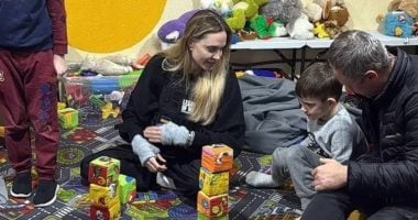 أنجلينا جولي، نجمة هوليوود، تقوم بزيارة خيرسون في جنوب أوكرانيا