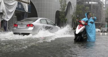 إجلاء نحو مليون شخص في الفلبين مع اقتراب إعصار “فونج-وونج”