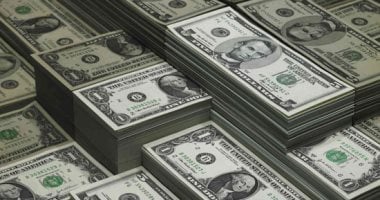 استقرار سعر صرف الدولار مقابل الجنيه خلال تعاملات اليوم