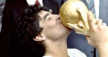 الأرجنتين تحدد 17 مارس 2026 موعدًا لإعادة محاكمة قضية وفاة مارادونا