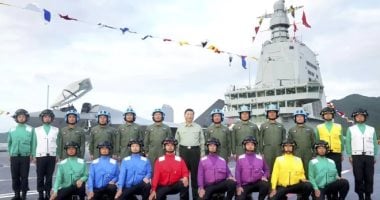 الصين تُدشّن رسميًا حاملة الطائرات الأحدث ‘فوجيان’ في الخدمة.. شاهد الفيديو