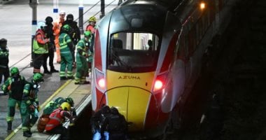 اليمين المتطرف يضغط على الشرطة البريطانية لكشف عرق المشتبه بهم: تفاصيل القصة