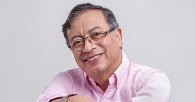 رئيس كولومبيا يوجه انتقادات للصحافة المحلية بسبب معلومات خاطئة حول صعوبة تزويد طائرته بالوقود