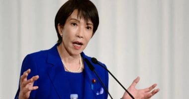 رئيسة وزراء اليابان تعلن عن خطط لتقليص رواتبها ورواتب أعضاء حكومتها