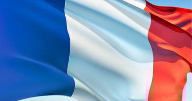 فرنسا تهدد بحظر “شي إن” إثر اتهامات ببيع دمى جنسية تحمل ملامح طفولية