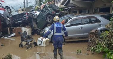 مصرع 5 أفراد وتحطم مروحية عسكرية خلال عمليات الإغاثة من إعصار الفلبين.. فيديو توثيقي