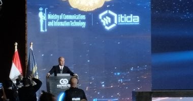 وزير الاتصالات: تأهيل 800 ألف شاب سنويًا يعزز مكانة مصر كمركز عالمي لصناعة التعهيد