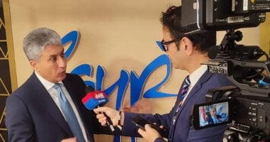 وزير السياحة يعلن عن استراتيجية لتطوير منطقة بين مطار سفنكس ودهشور لتعزيز الجذب السياحي