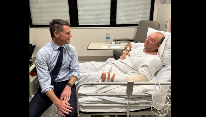 رئيس وزراء ولاية ويلز يزور أحمد الأحمد في المستشفى، أحداث اليوم