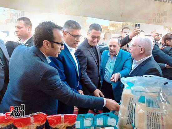 تفقد الوزير للمتجات