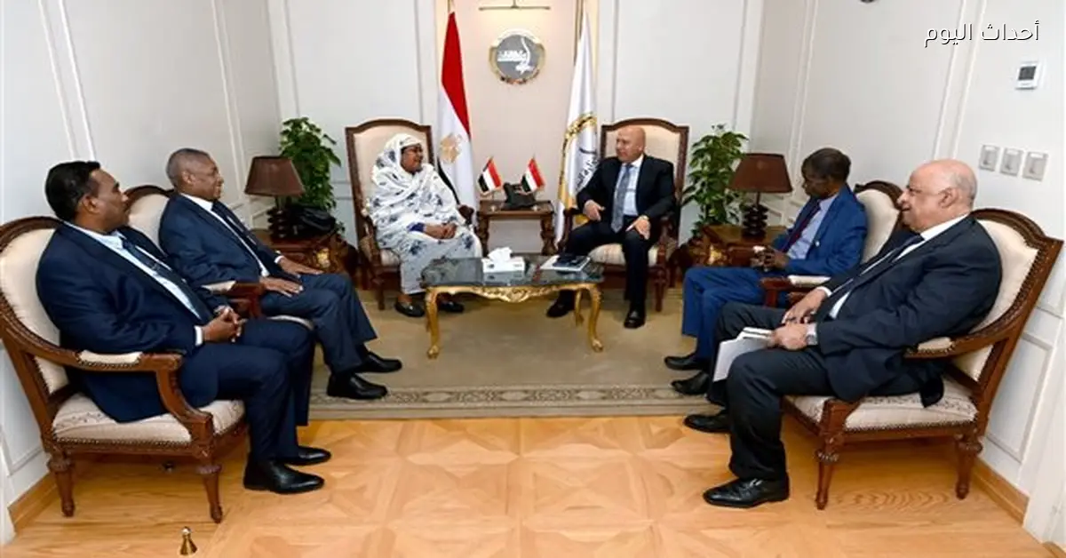 مصر والسودان تعززان التعاون الصناعي وتسهيل التجارة
