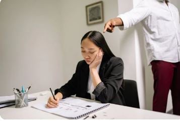 ابراج تعمل تحت ضغط