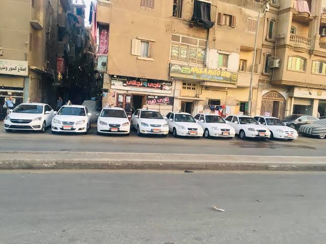 معارض السيارات