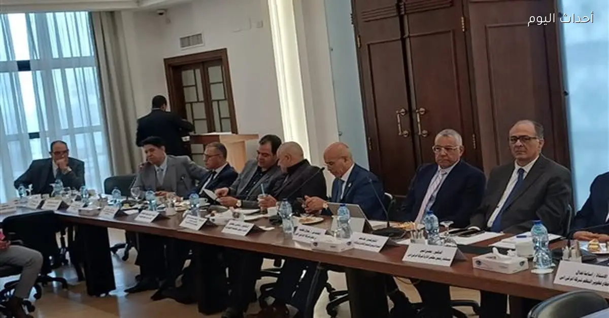 اجتماع بالغرفة التجارية لمناقشة تطوير منظومة الجمارك